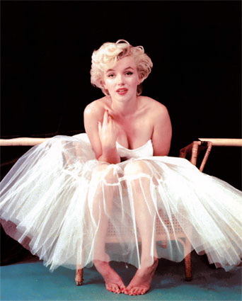 marilyn monroe hairstyles. Hairstyles for the Bride.